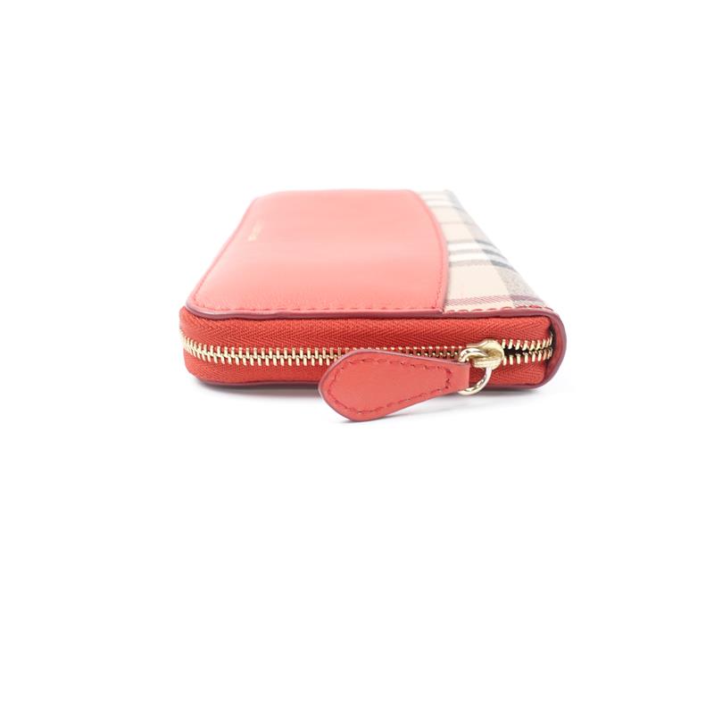 【DEAL】Burberry Nova Coated Canvas & Red Calfskin Zippy Wallet