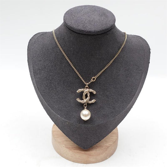 【Deal】Pre-owned Chanel Golden Alloy Peal and Diamond Necklace-TS
