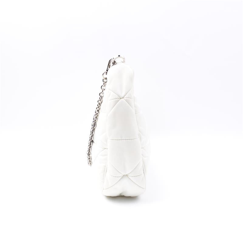 Pre-owned Re-Edition Cream Nylon Shoulder Bag - HZ