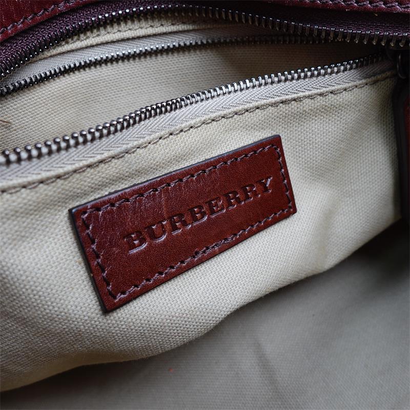 Pre-owned Burberry Red Canvas Shoulder Bag