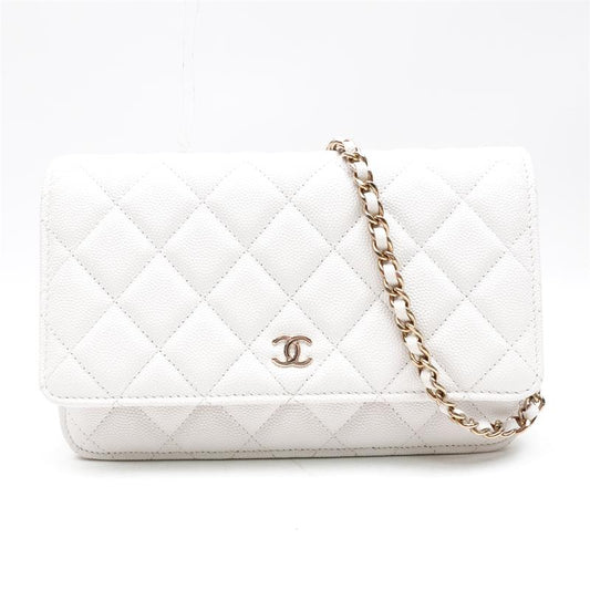 Pre-owned Chanel White Calfskin Woc