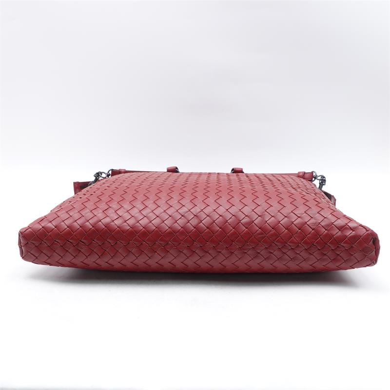 【DEAL】Pre-owned Bottega Veneta Intrecciato Red Calfskin Shoulder Bag - HZ