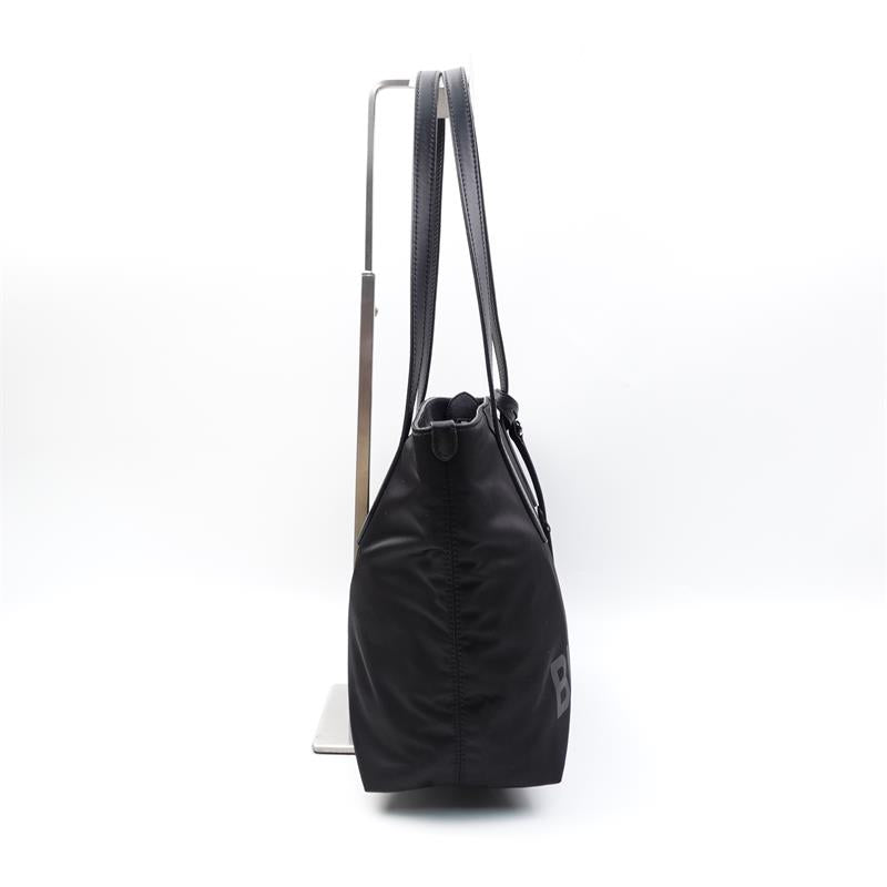 Pre-owned Burberry Black Canvas Tote-HZ