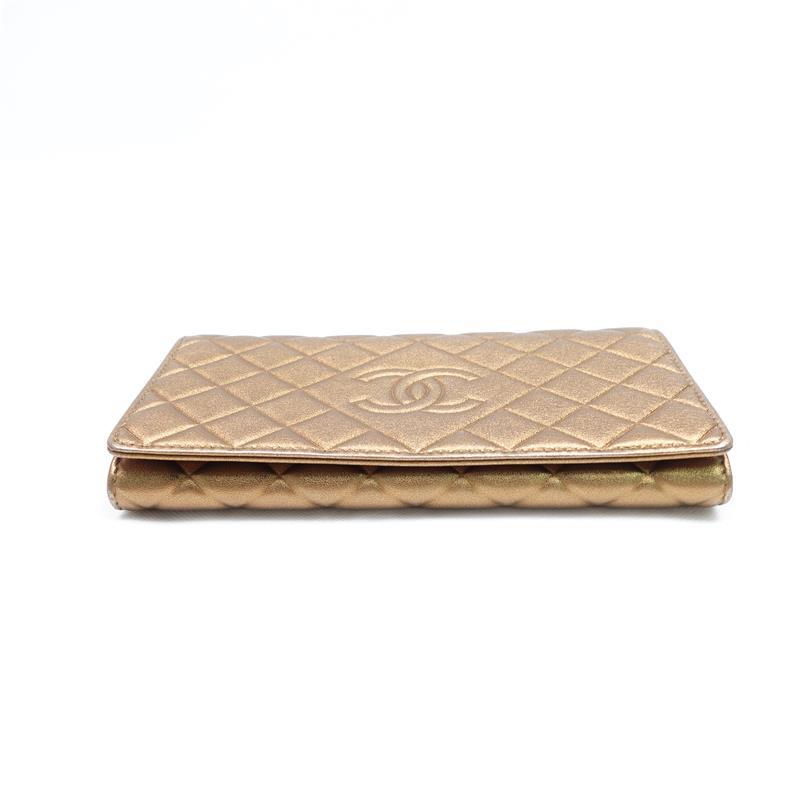 Pre-owned Chanel Gold Lambskin Wallet