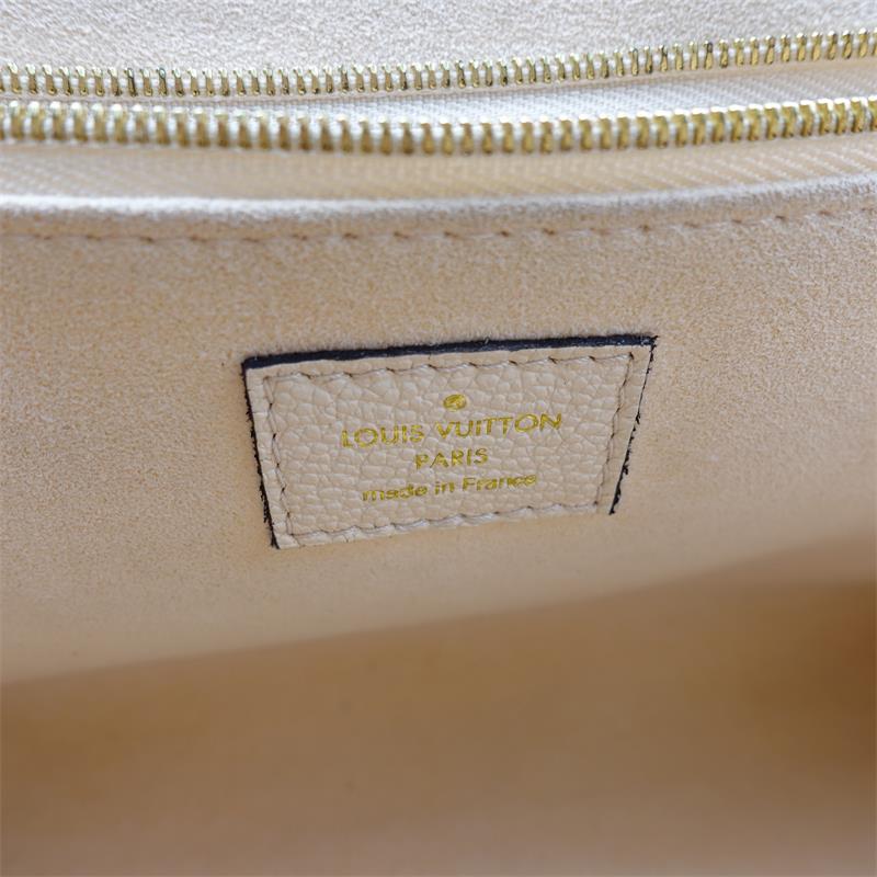 Pre-owned Louis Vuitton White Vavin Calfskin Shoulder Bag