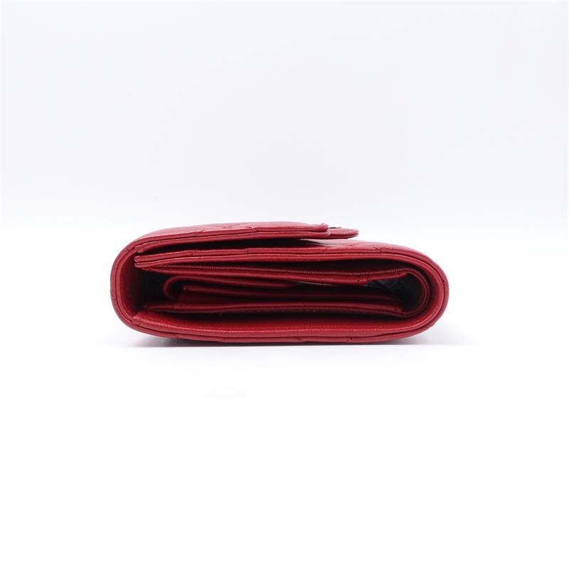 Pre-owned Chanel CF Red Long Calfskin Wallet