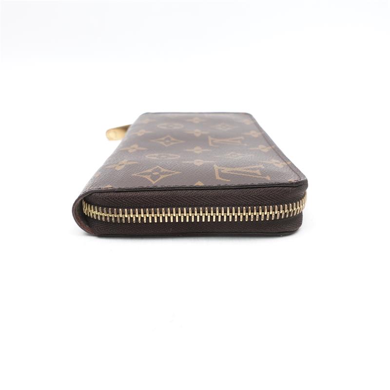 Pre-owned Louis Vuitton Brown Monogram Canvas Zippy wallet