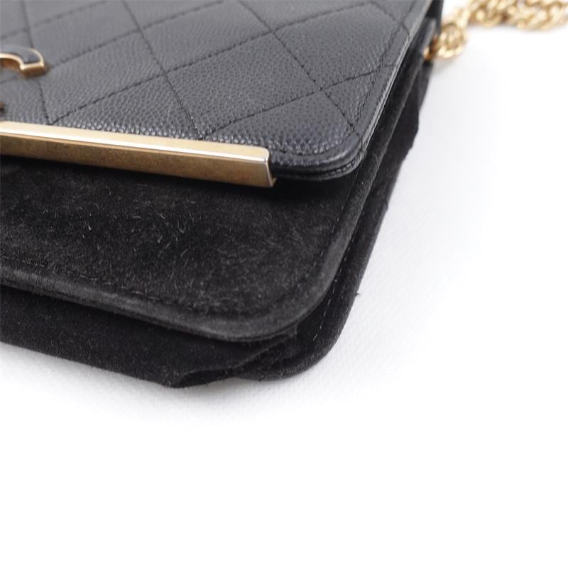 Pre-owned Chanel Black Calfskin Woc