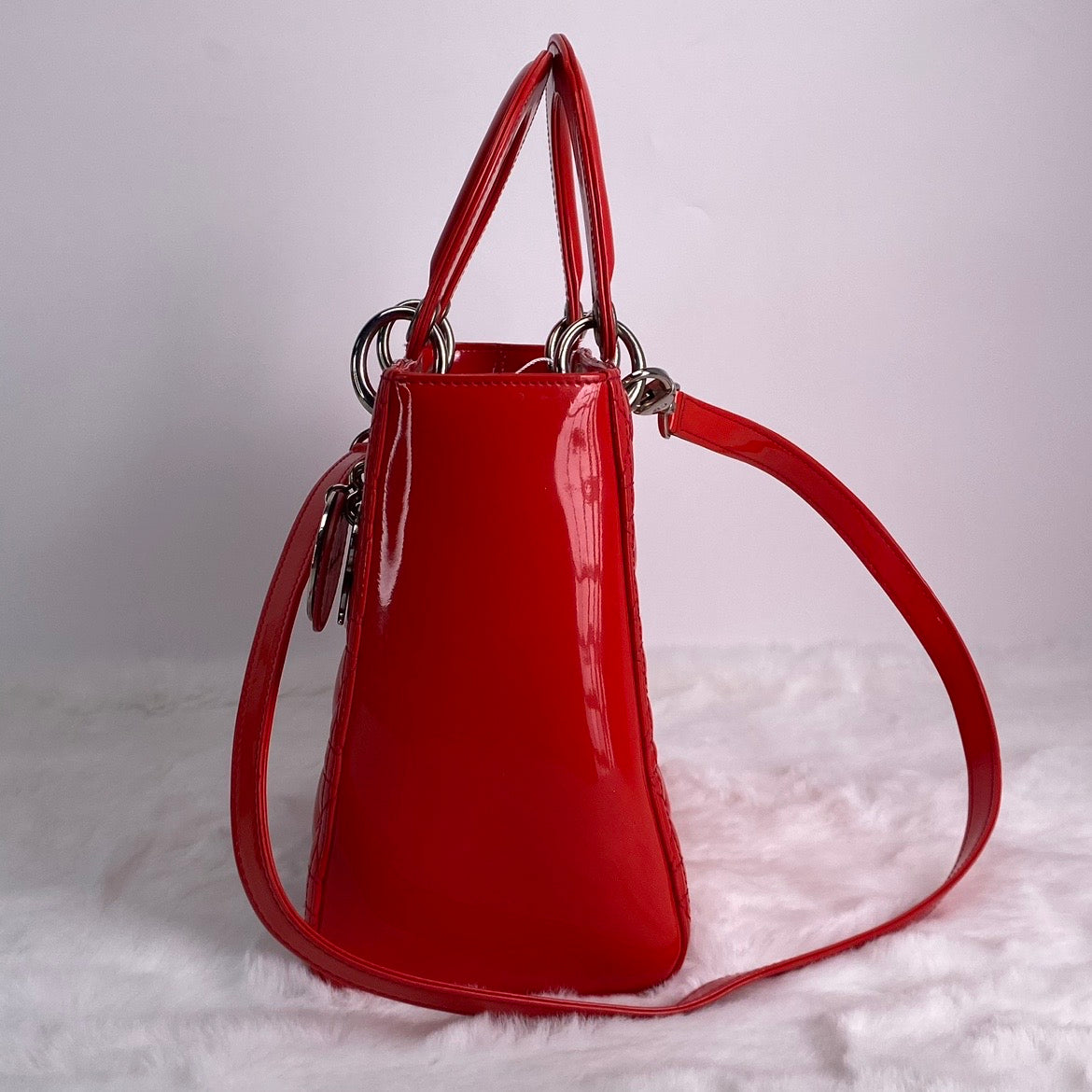 Pre-owned Dior Lady Red Vernis Shoulder Bag-HZ