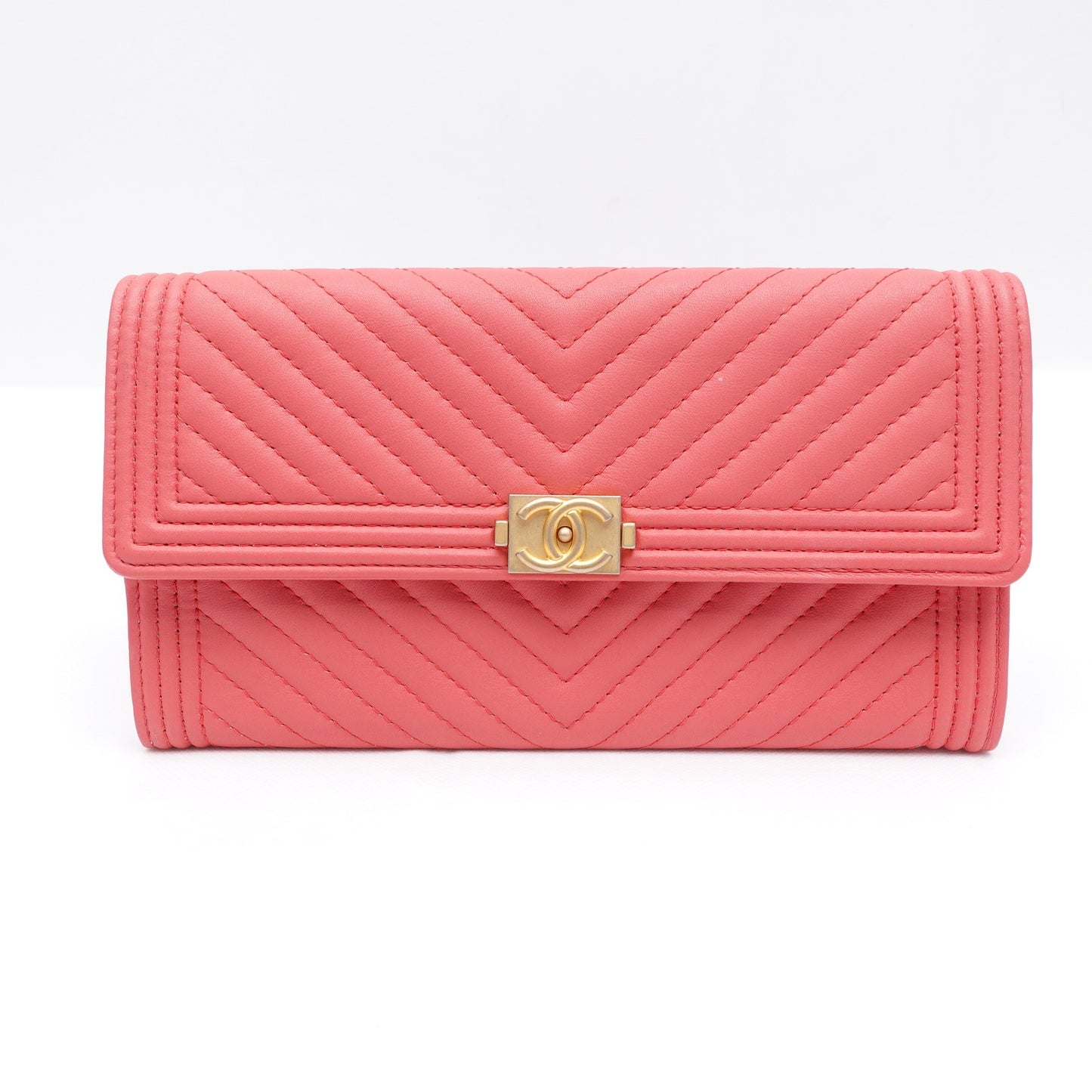 Pre-owned Chanel Leboy Peach Pink Chervon Calfskin Wallet