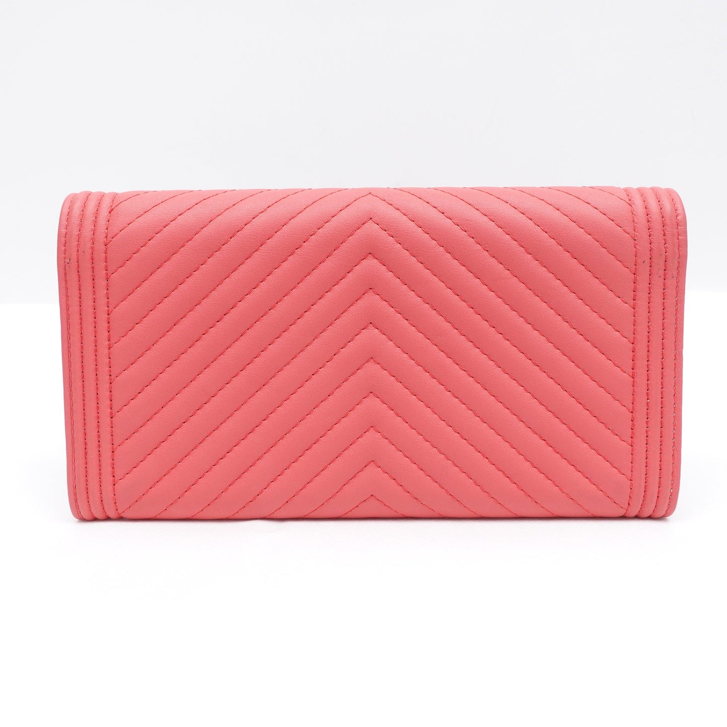 Pre-owned Chanel Leboy Peach Pink Chervon Calfskin Wallet