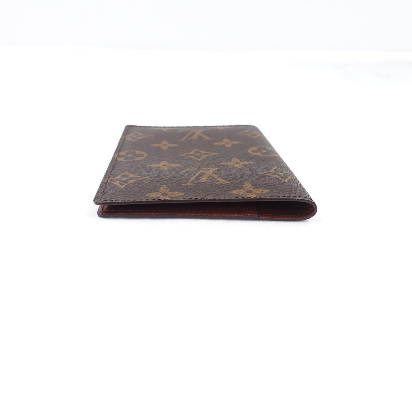 Pre-owned Louis Vuitton Monogram Coated Canvas Passpord Holder