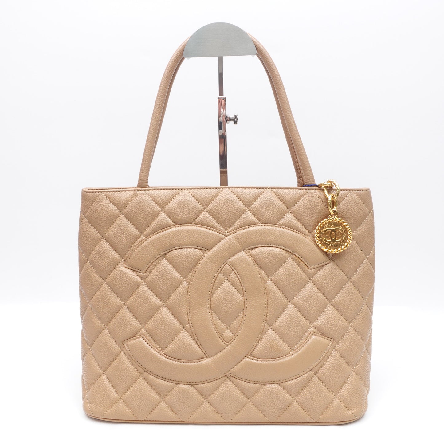 Pre-owned Chanel Medallion Milktea Caviar Tote