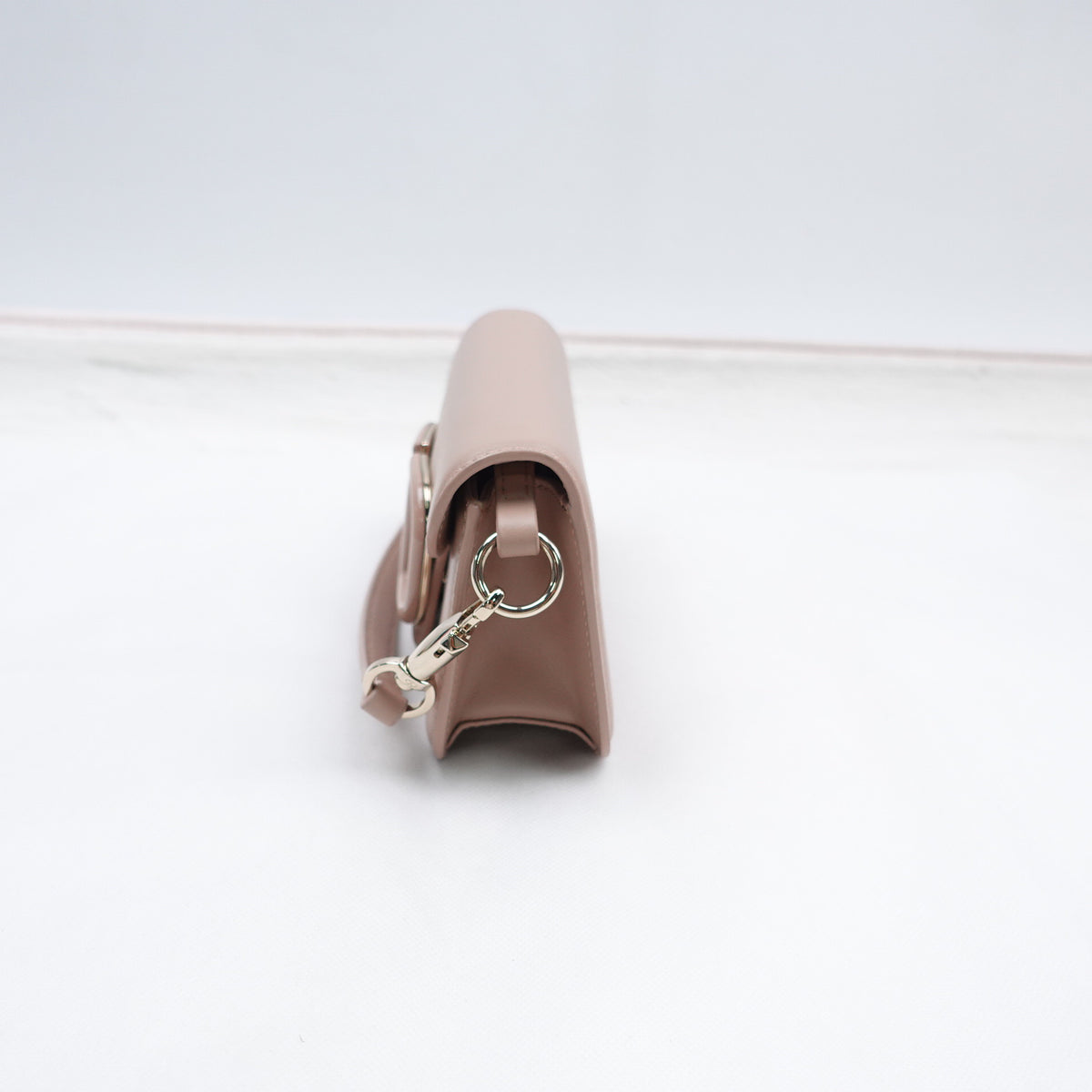 Pre-Owned Valentino Loco Pink Leather Shoulder Bag T10355143