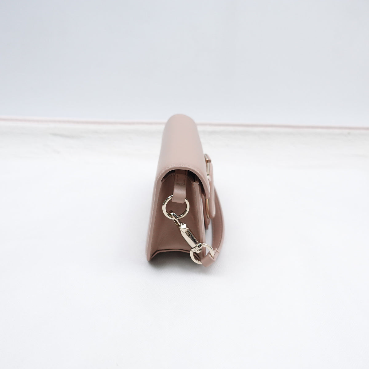 Pre-Owned Valentino Loco Pink Leather Shoulder Bag T10355143