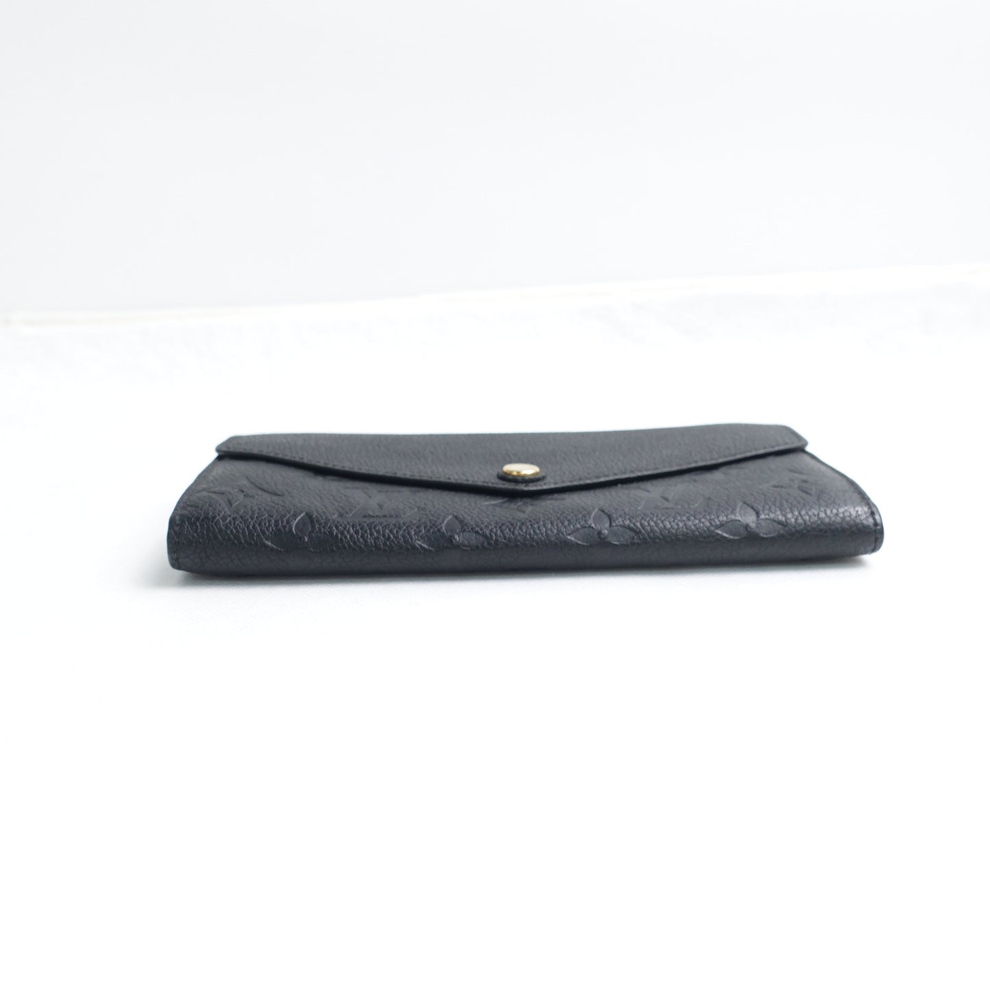 Pre-owned Louis Vuitton Sarah Black Calfskin Wallet