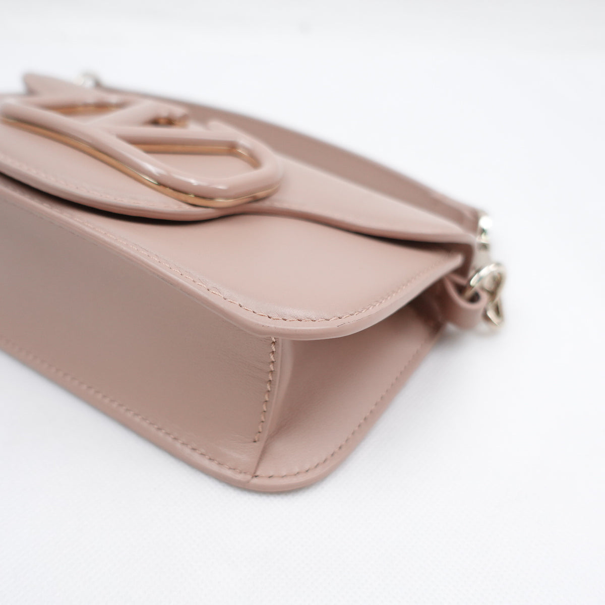 Pre-Owned Valentino Loco Pink Leather Shoulder Bag T10355143