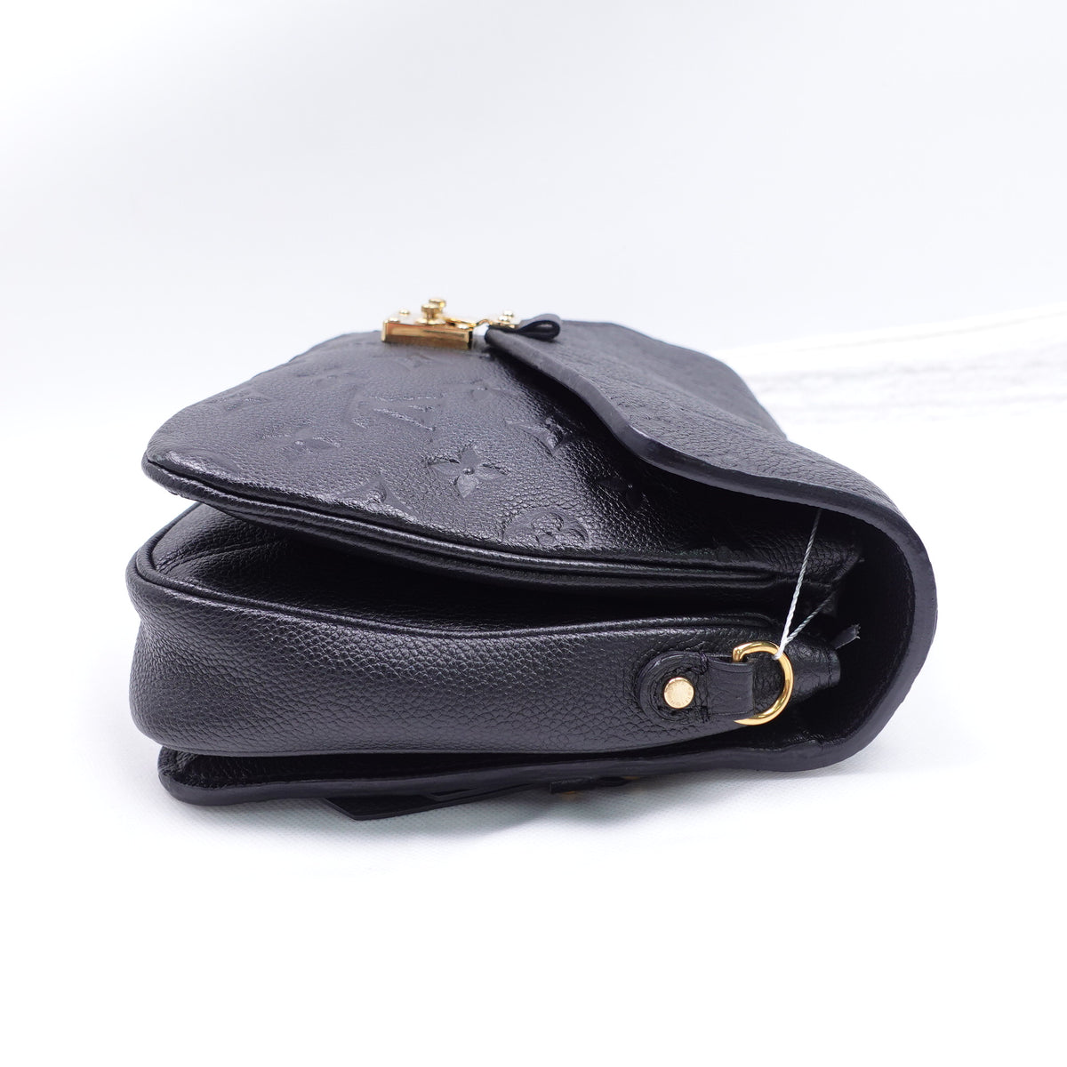 Pre-Owned Louis Vuitton Pochette Metis Black Calfskin Leather Shoulder Bag T10363546