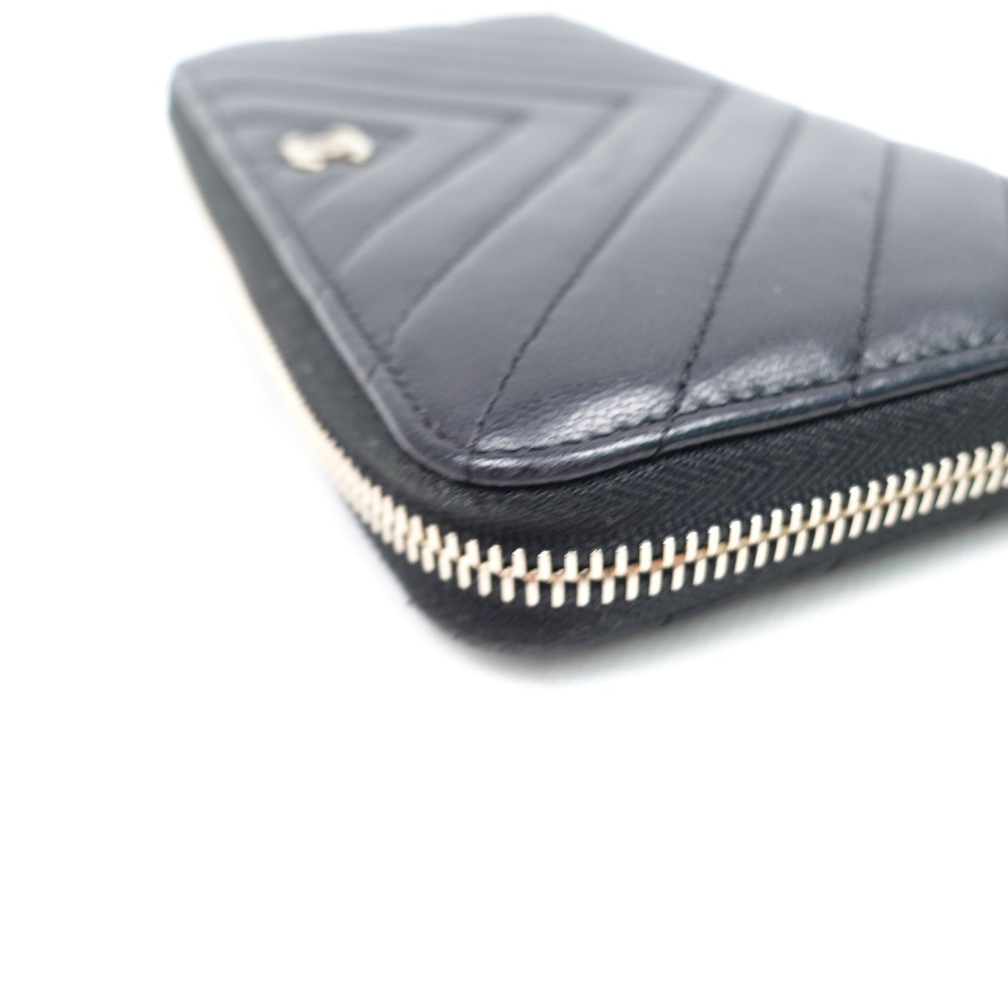 Pre-owned Chanel Black Chervon Lambskin Wallet