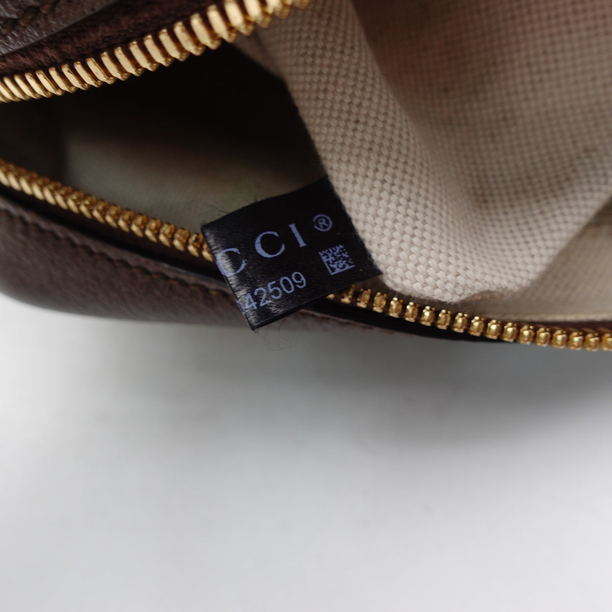 Pre-Owned Gucci Ophidia Beige Canvas Shoulder Bag T10362424