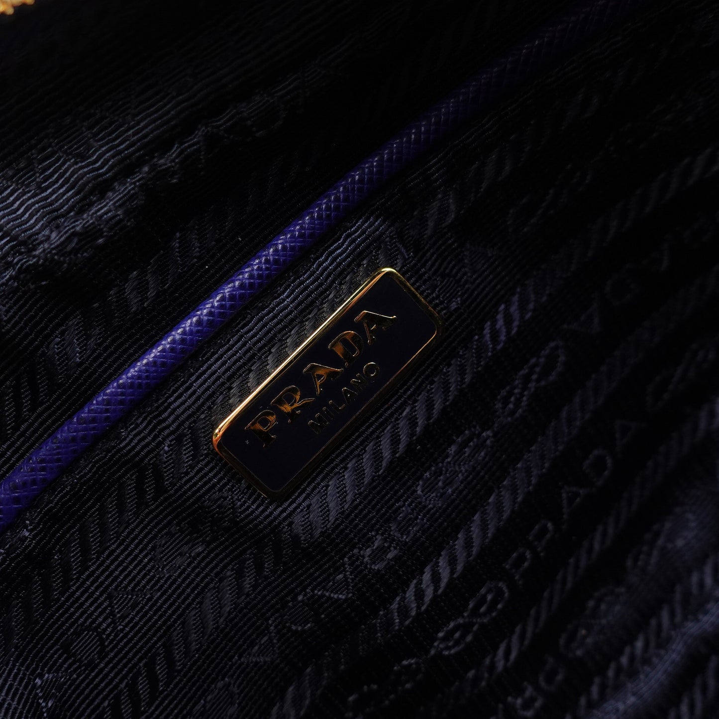 Pre-owned Prada Royal Blue Saffiano Camera Bag