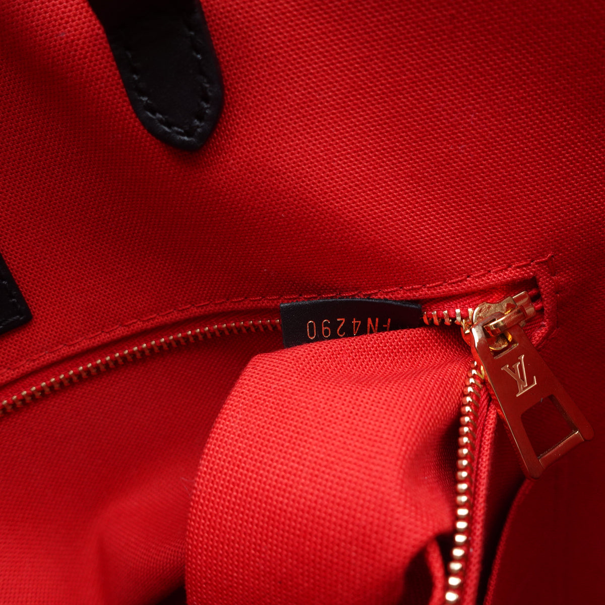 Pre-Owned Louis Vuitton Onthego GM Reverse Monogram Coated Canvas Shoulder Bag T10370137