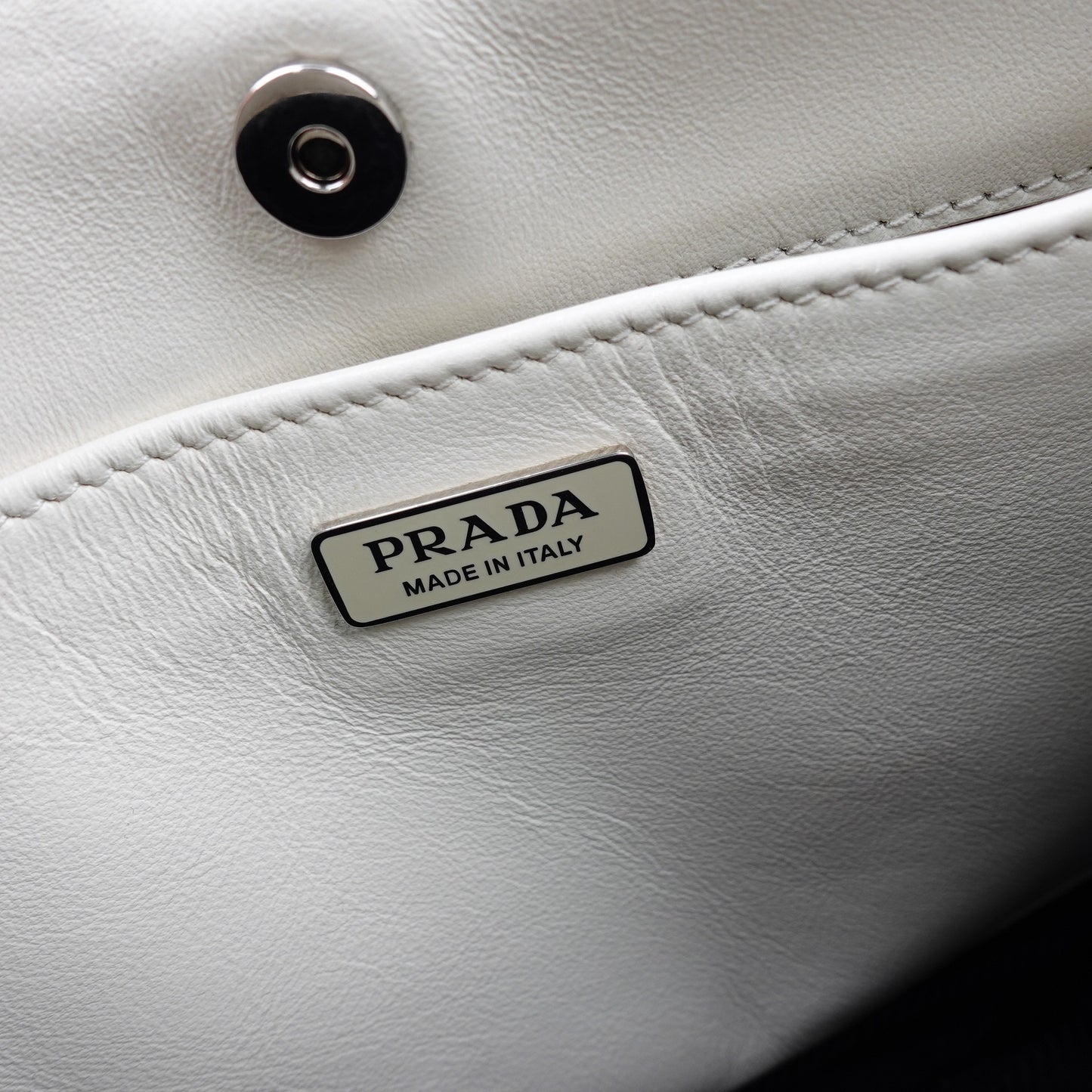 Pre-owned Prada White Cleo Calfskin Shoulder Bag