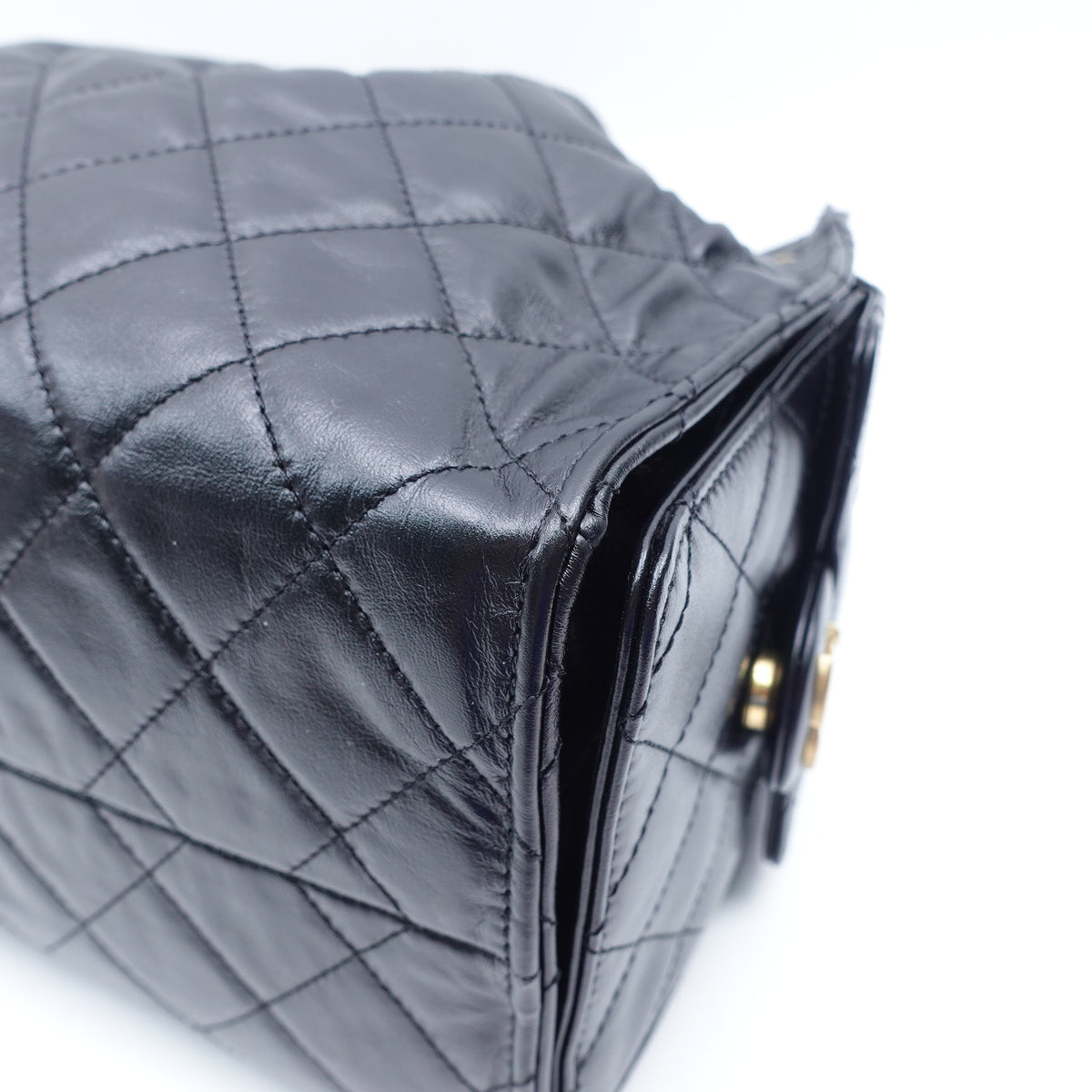 Pre-Owned Chanel 25 Bag Black Calfskin Leather Shoulder Bag T10399245