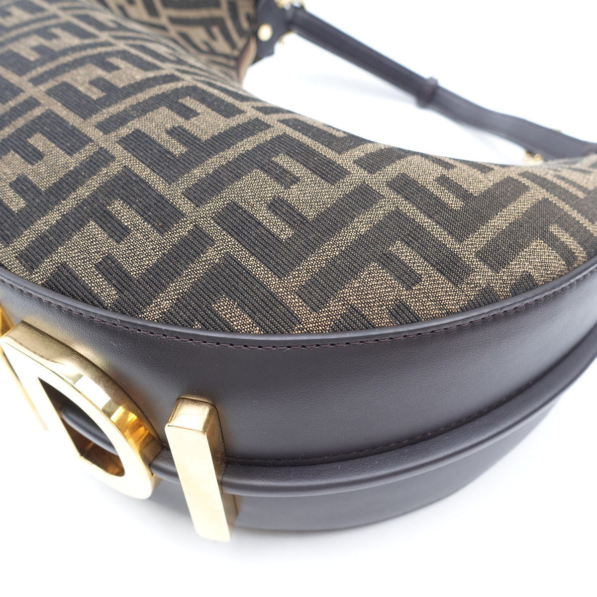 Pre-Owned Fendi Fendigraphy Small Brown Canvas Shoulder Bag T10382319