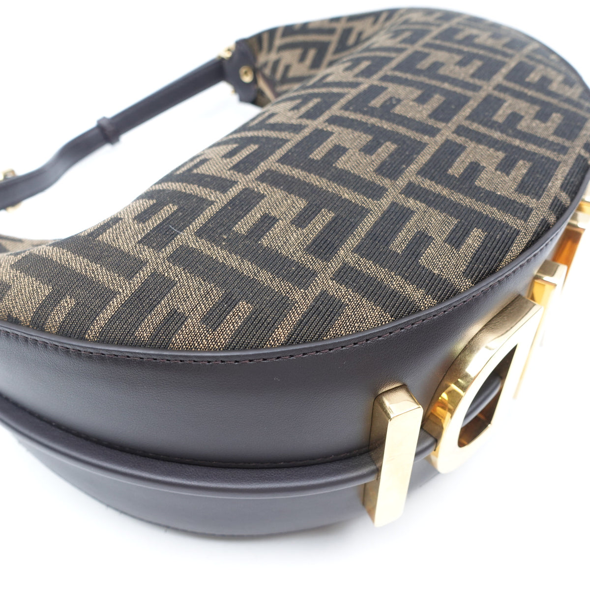 Pre-Owned Fendi Fendigraphy Small Brown Canvas Shoulder Bag T10382319
