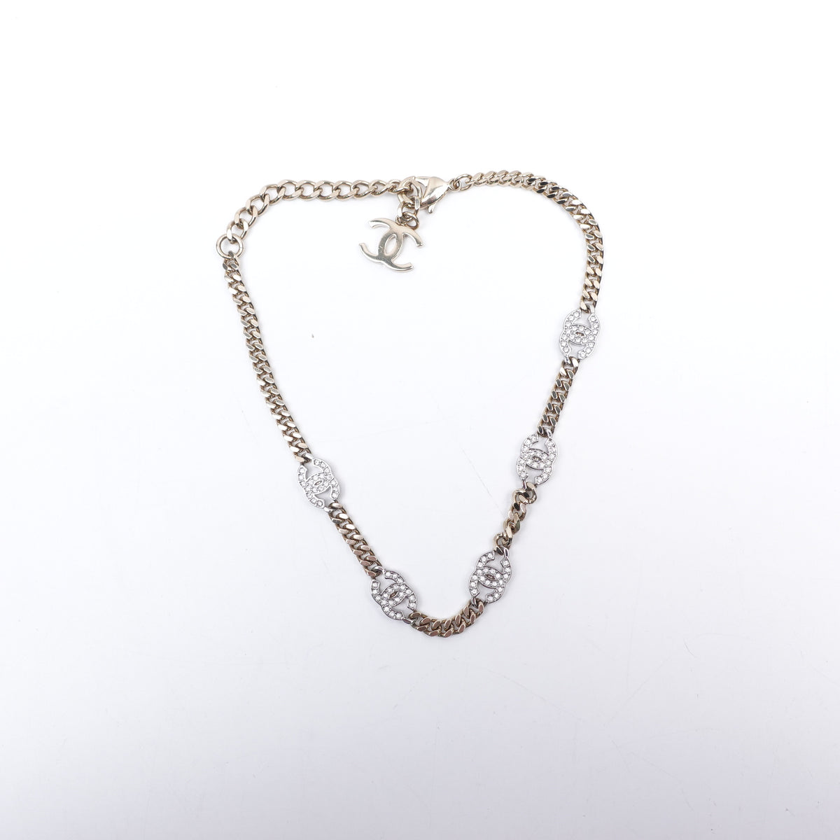 Pre-Owned Chanel Gold Metal Diamond Necklace T10375930