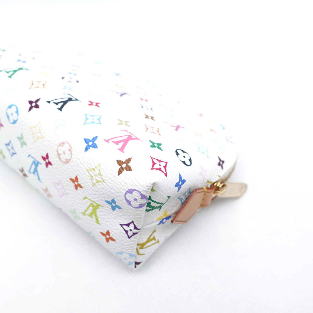 Pre-Owned Louis Vuitton Poche Toilette White Multicolor Canvas Clutch T10367720