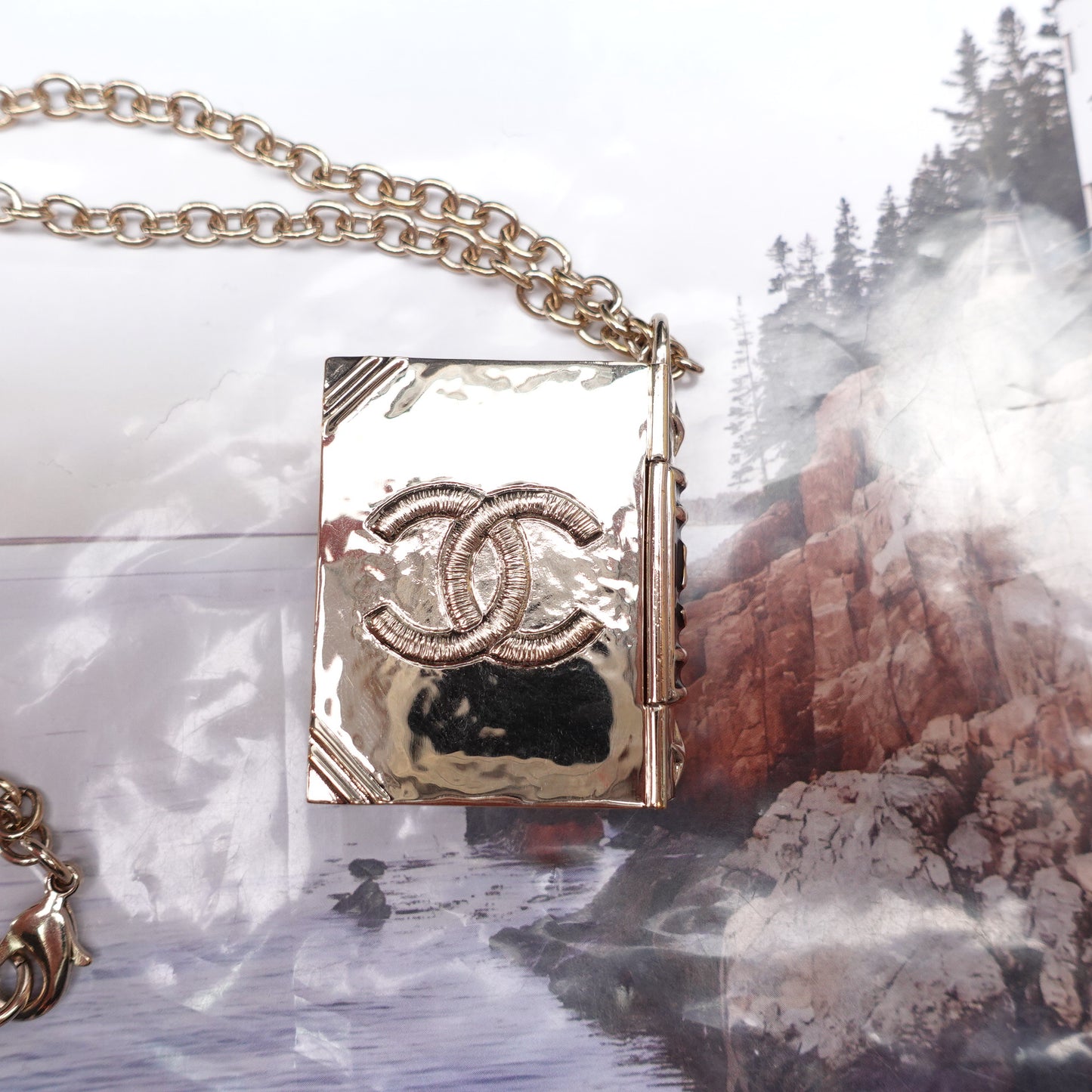 Pre-owned Chanel Book Design Necklace
