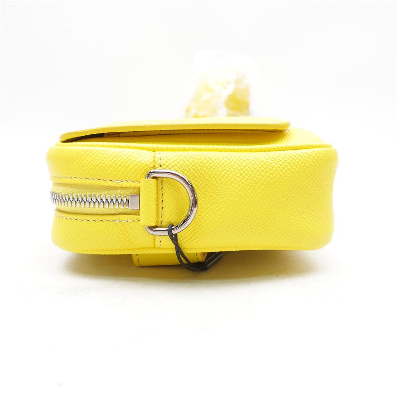 【DEAL】Pre-owned Burberry Yellow TB Loge Calfskin Camera Bag-HZ