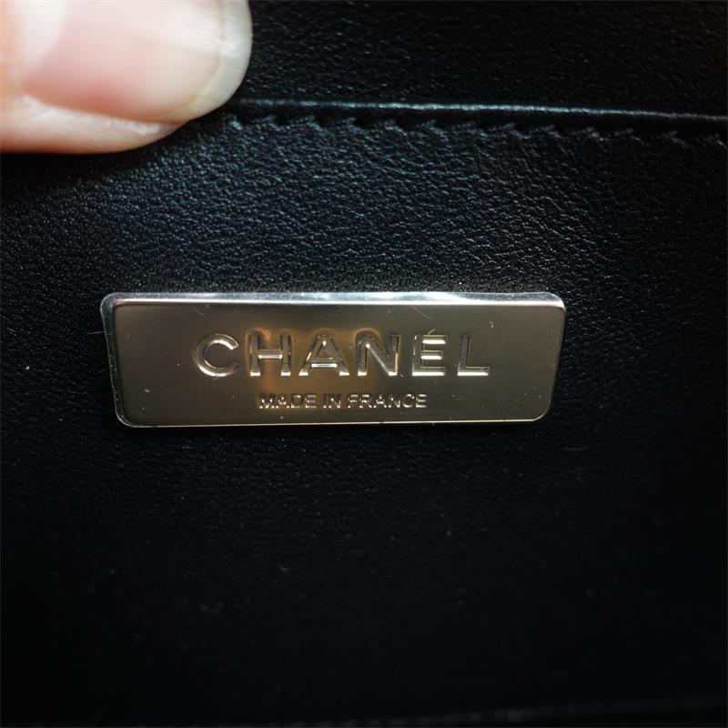 Pre-owned Chanel Black Calfskin Box Crossbody Bag-HZ