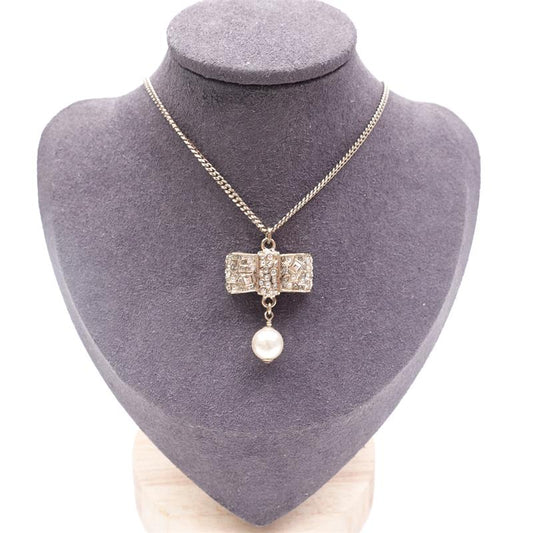 【Deal】Pre-owned Chanel Peal And Diamond Butterfly Necklaces-TS