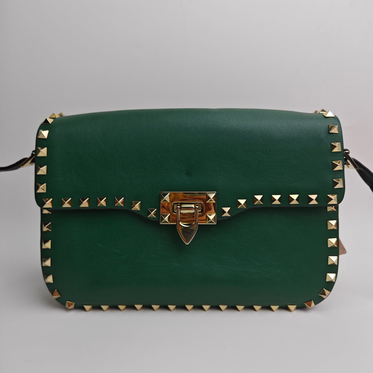 Pre-owned Valentino Calfskin Shoulder Bags Rockstud Green Shoulder Bag-HZTT