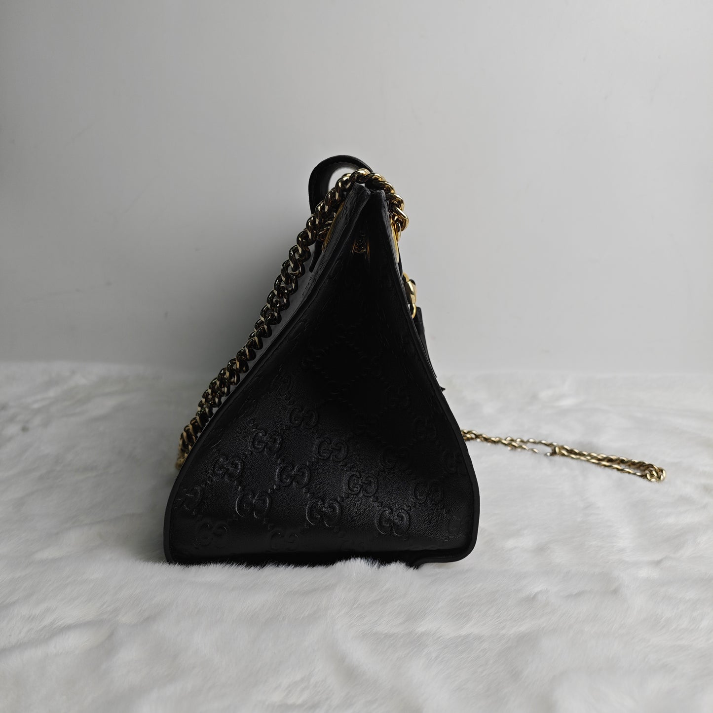 Pre-owned Gucci Emily Black GG Calfskin Shoulder Bag - HZ