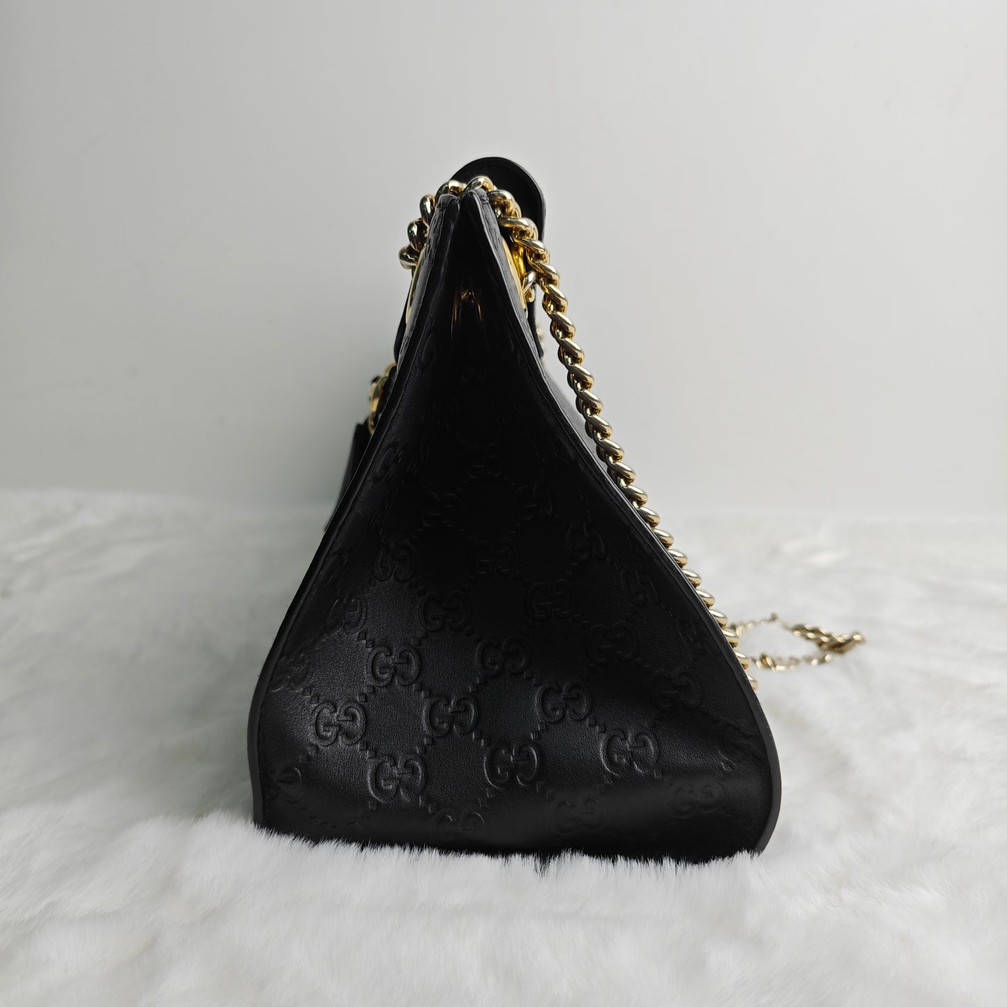 Pre-owned Gucci Emily Black GG Calfskin Shoulder Bag - HZ