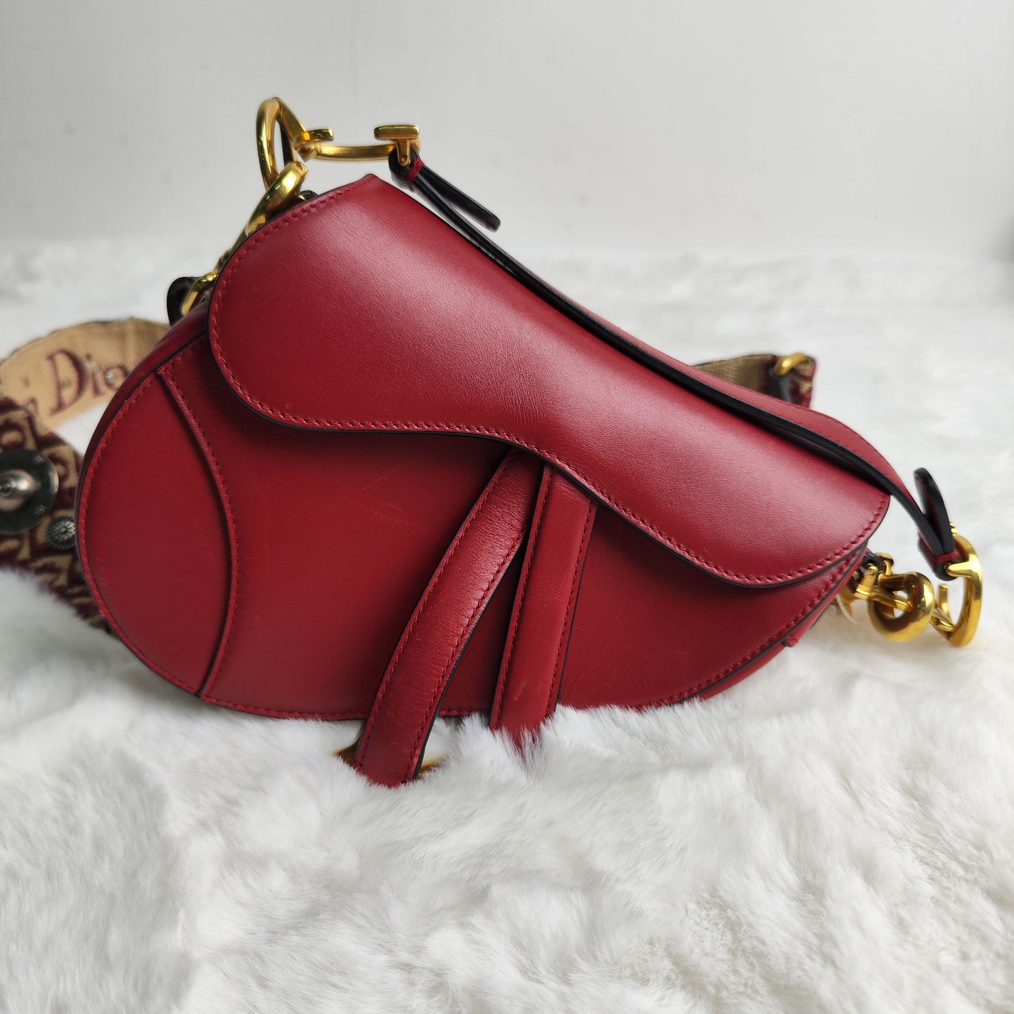 Pre-owned Dior Red Calfskin Saddle Bag-HZ