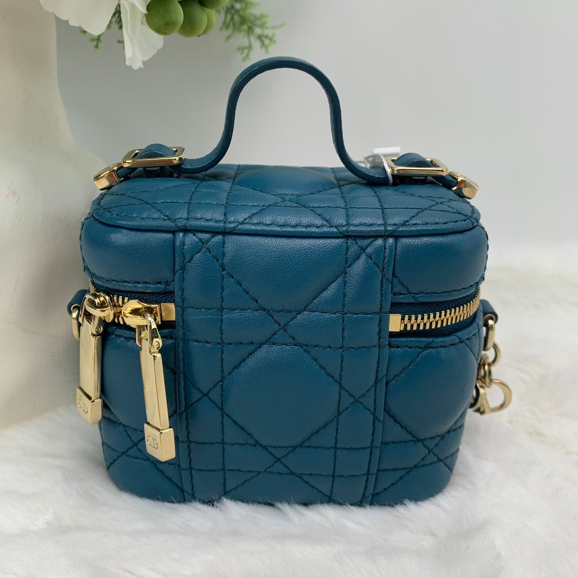 Pre-owned Dior Vanity Blue Calfskin Shoulder Bag-HZ
