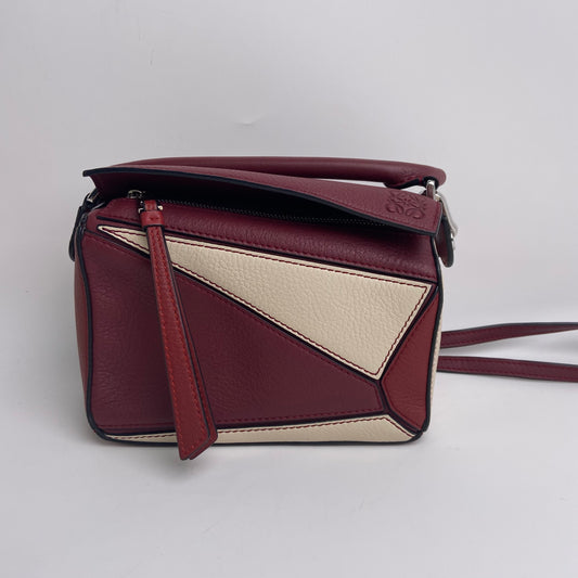 【DEAL】Pre-owned Loewe Calfskin Shoulder Bags Puzzle Red Mini Shoulder Bag-HZTT