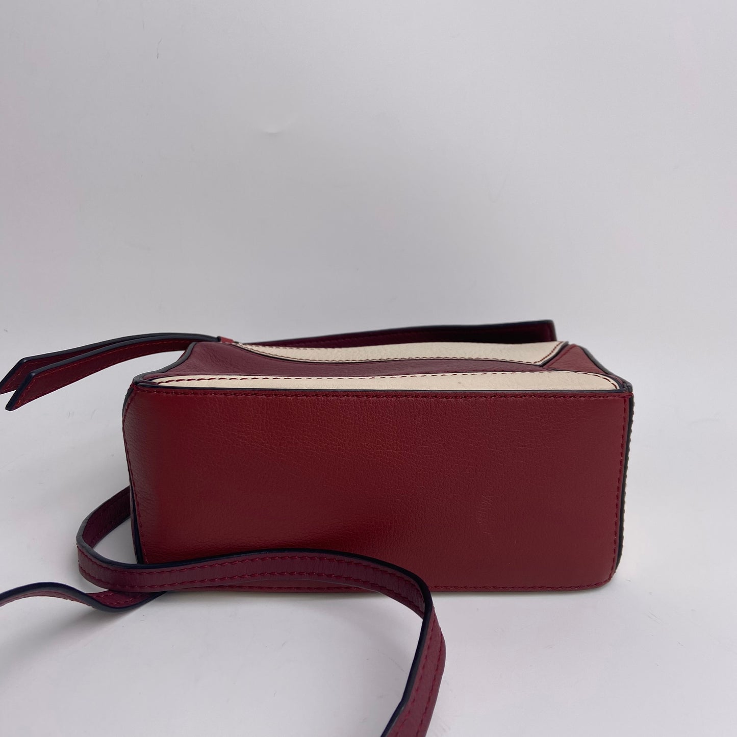 【DEAL】Pre-owned Loewe Calfskin Shoulder Bags Puzzle Red Mini Shoulder Bag-HZTT