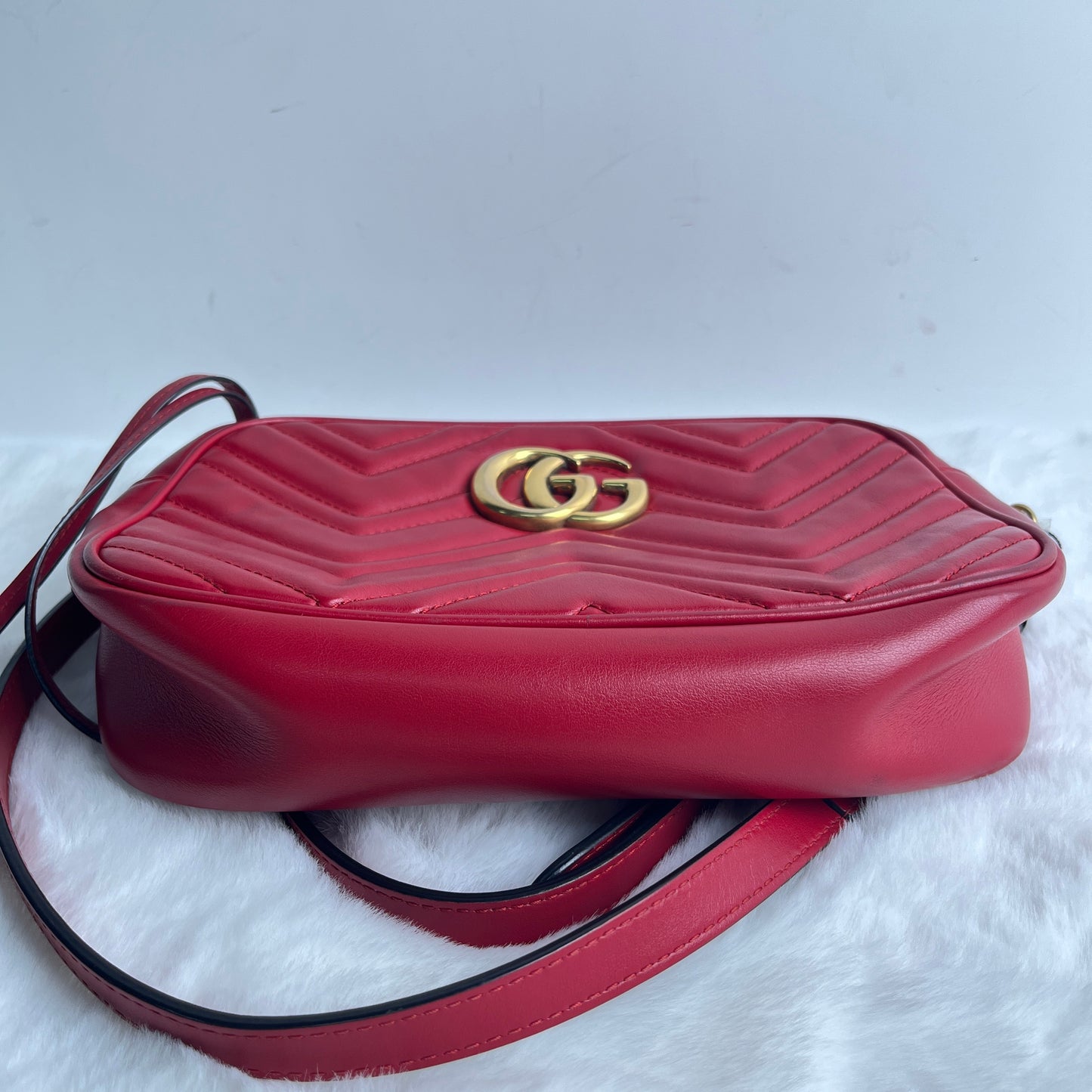 Pre-owned GUCCI GG Marmont Red Calfskin  Crossbody Bag-HZ