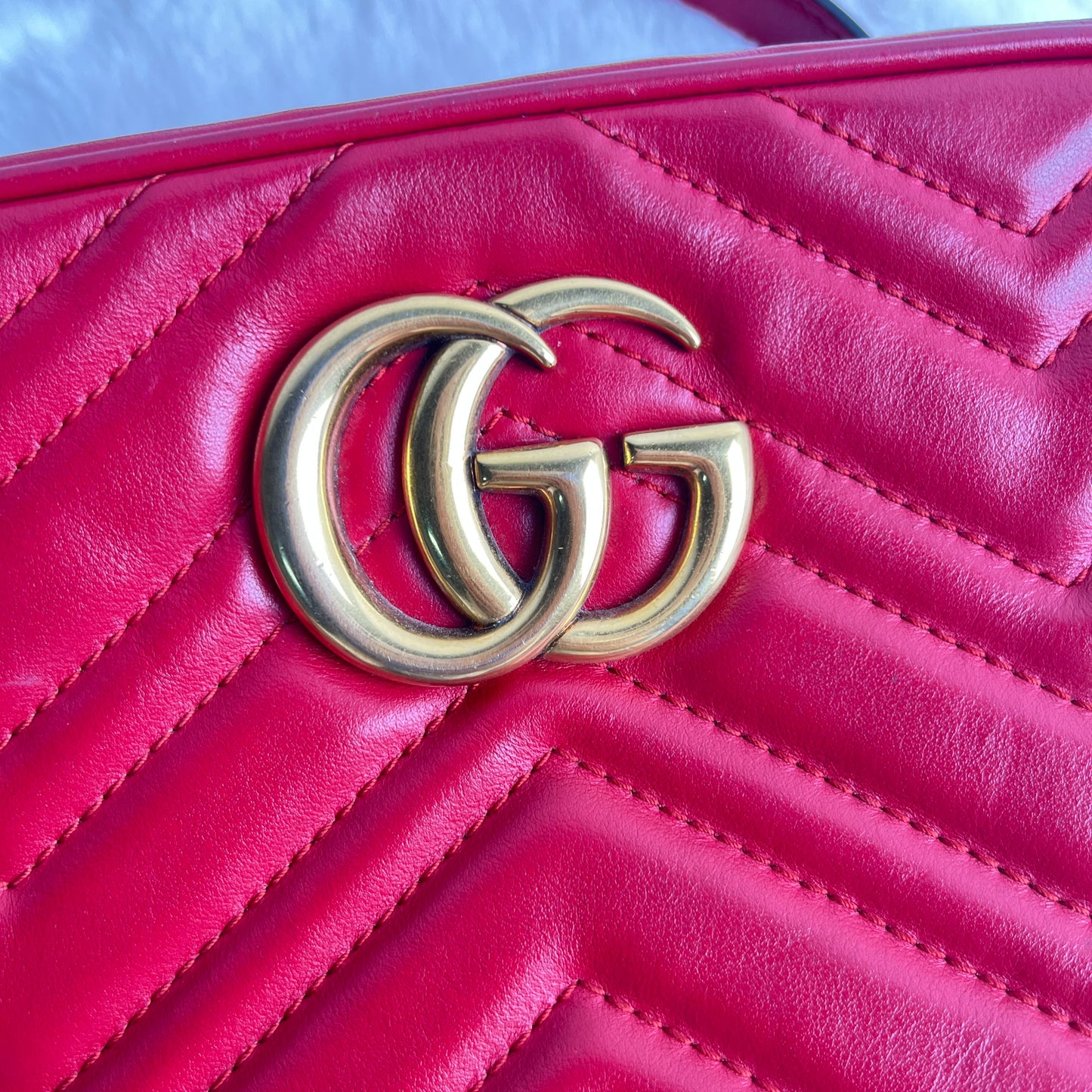 Pre-owned GUCCI GG Marmont Red Calfskin  Crossbody Bag-HZ