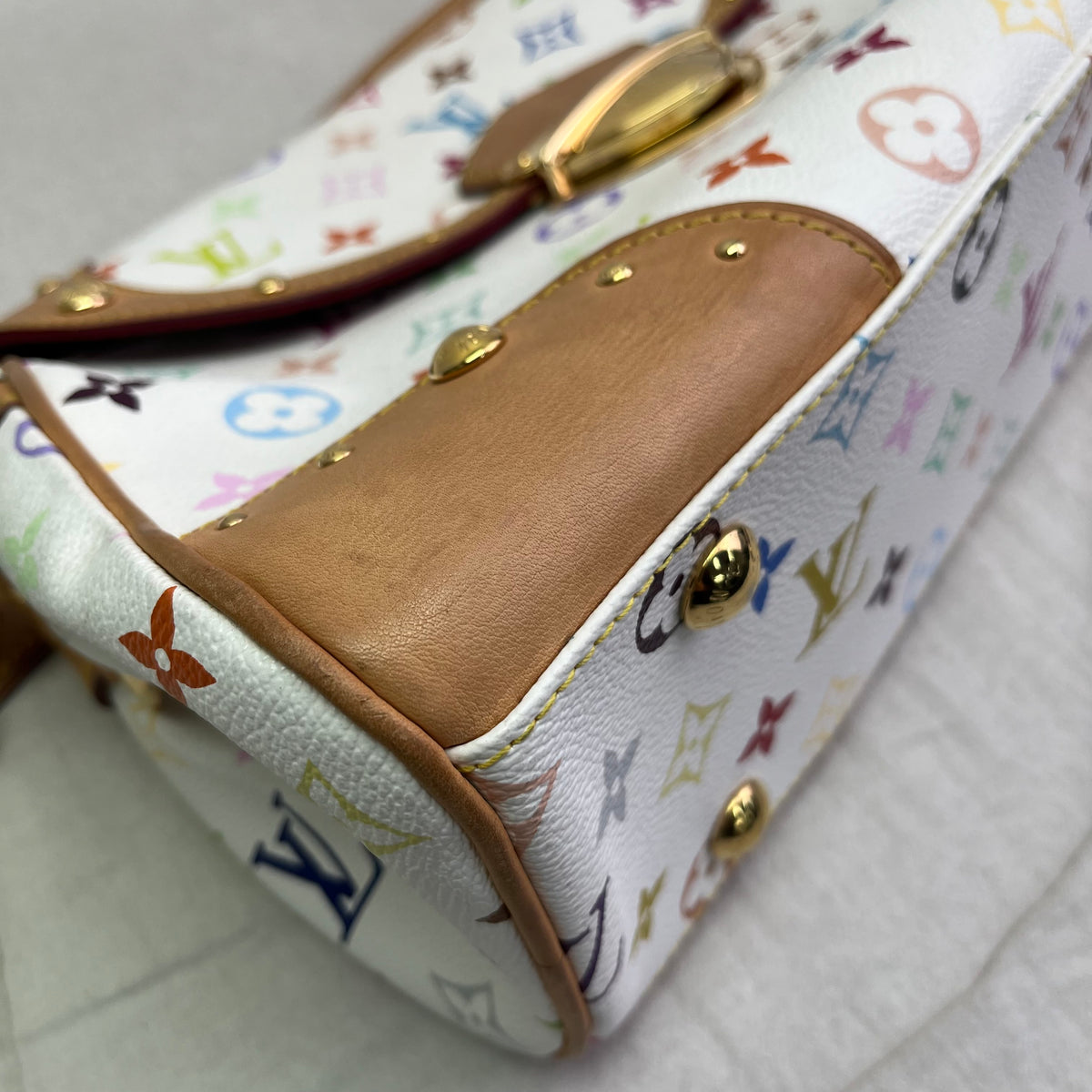 Pre-Owned Louis Vuitton Marilyn White Multicolor Canvas Shoulder Bag T10463362