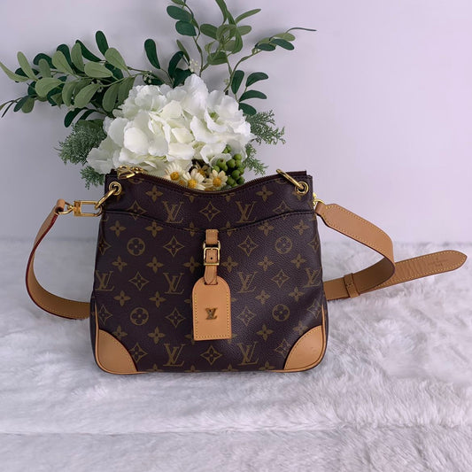 Pre-owned Louis Vuitton Odeon Monogram Brown Coated Canvas Crossbody Bag-HZ